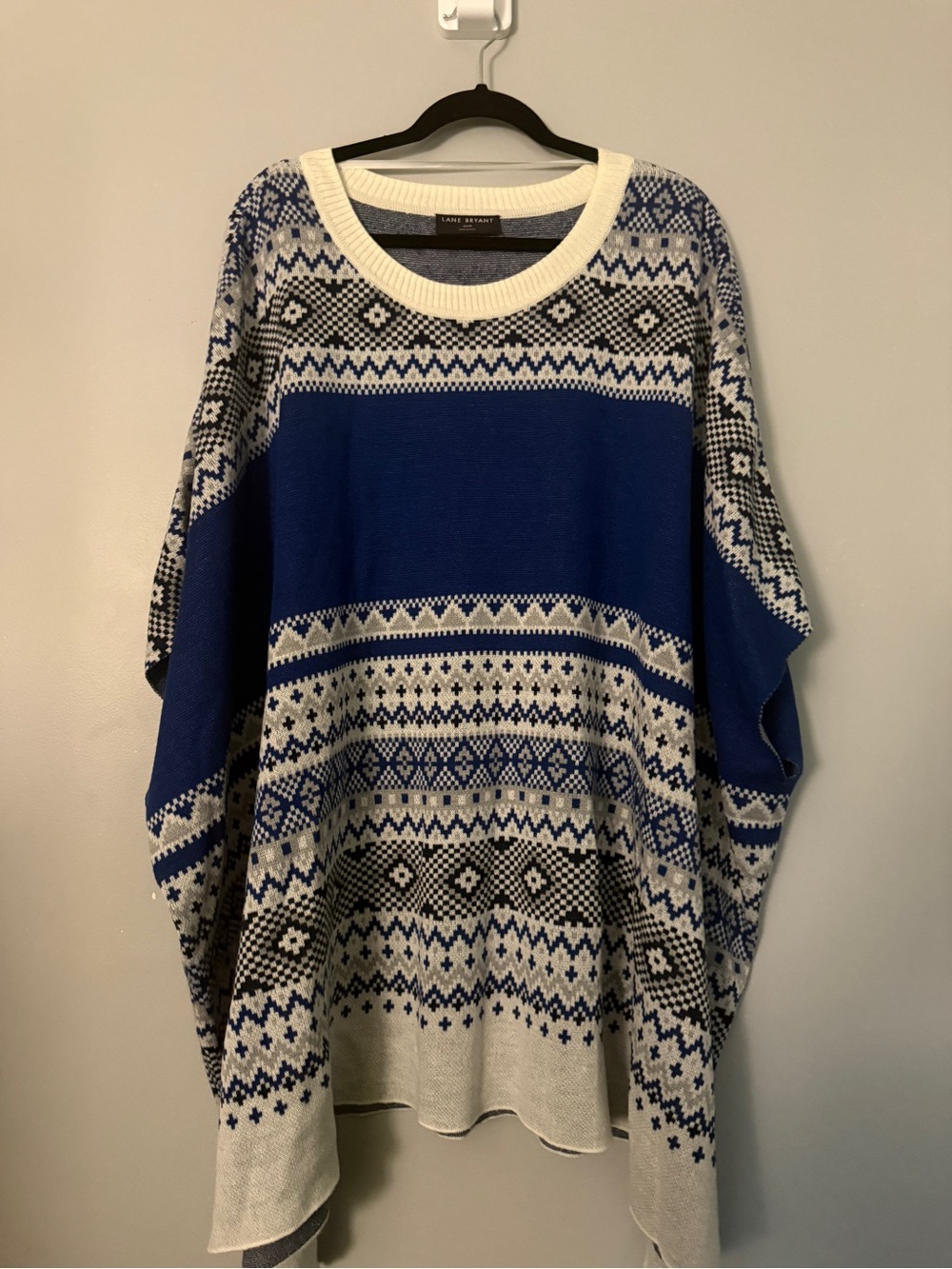 Lane Bryant Sz26/28 NWOT Sweater Poncho